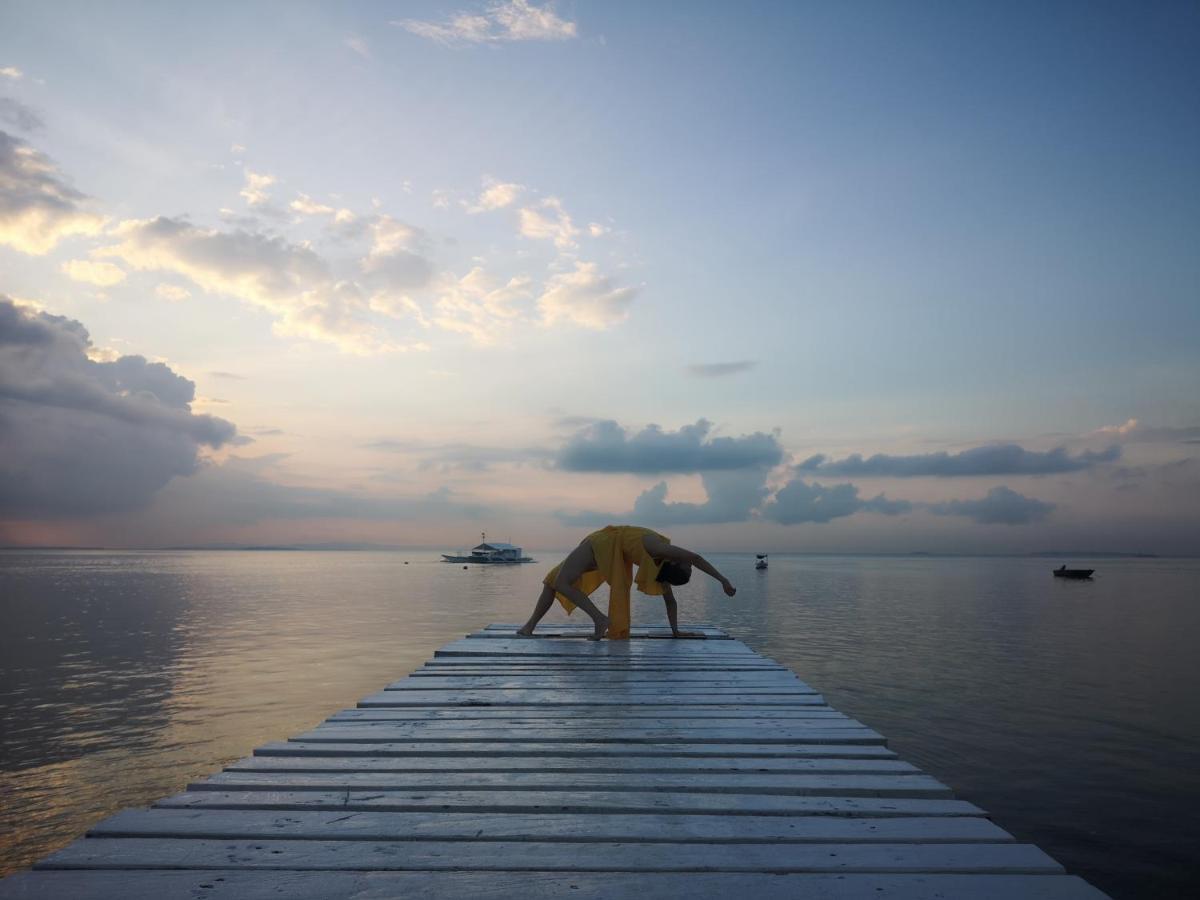 Sugarsea Inn & Dive Shop ماكتان المظهر الخارجي الصورة
